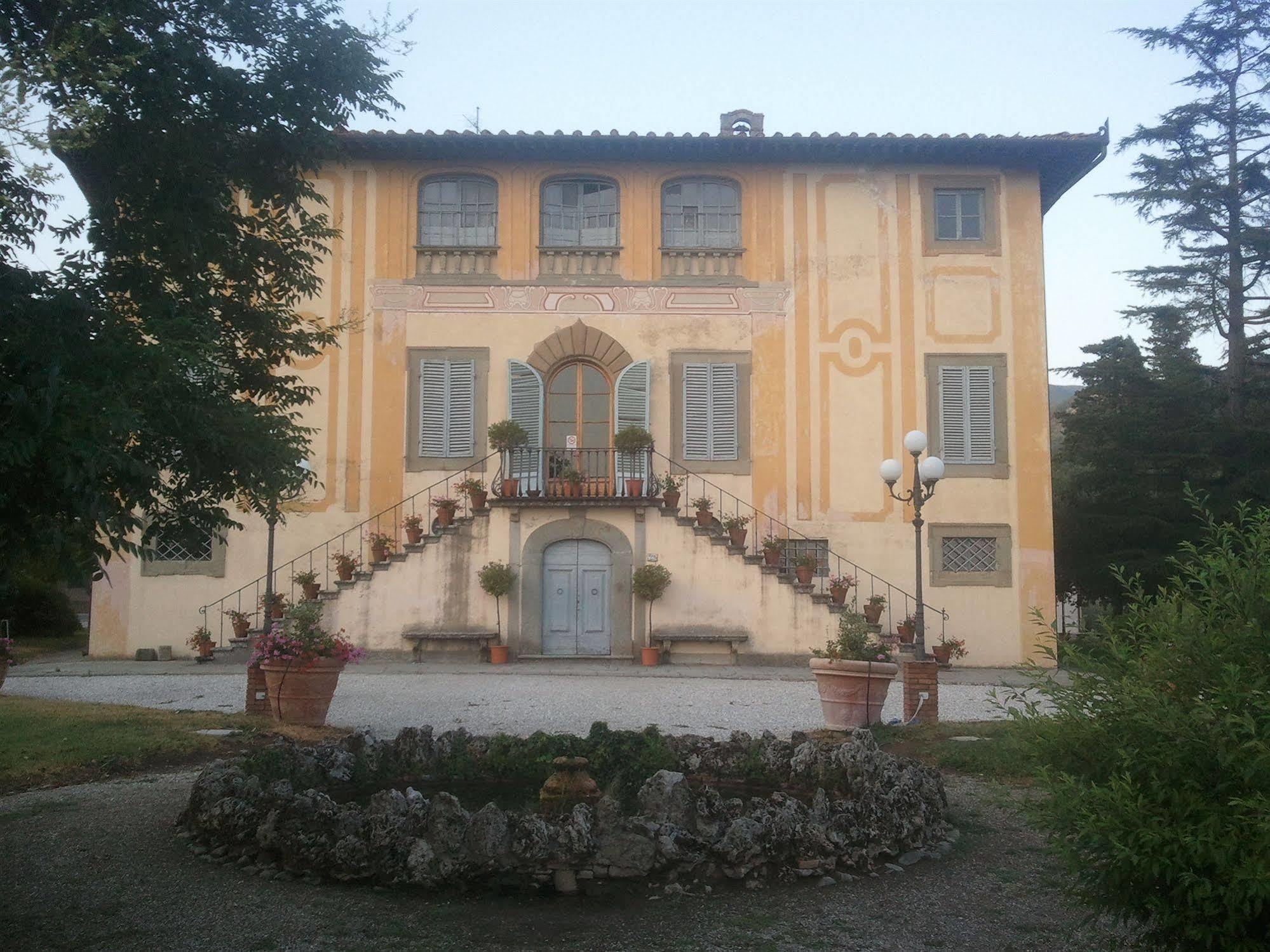 Agriturismo Il Frantoio Di Colle Alberto Montale  Exteriér fotografie